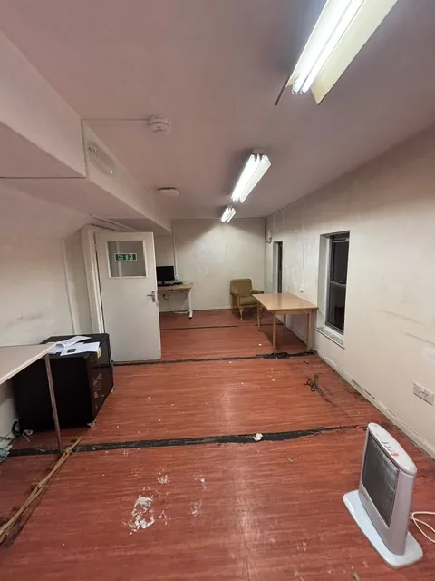 Asbestos artex removal from plasterboard walls in Mile End